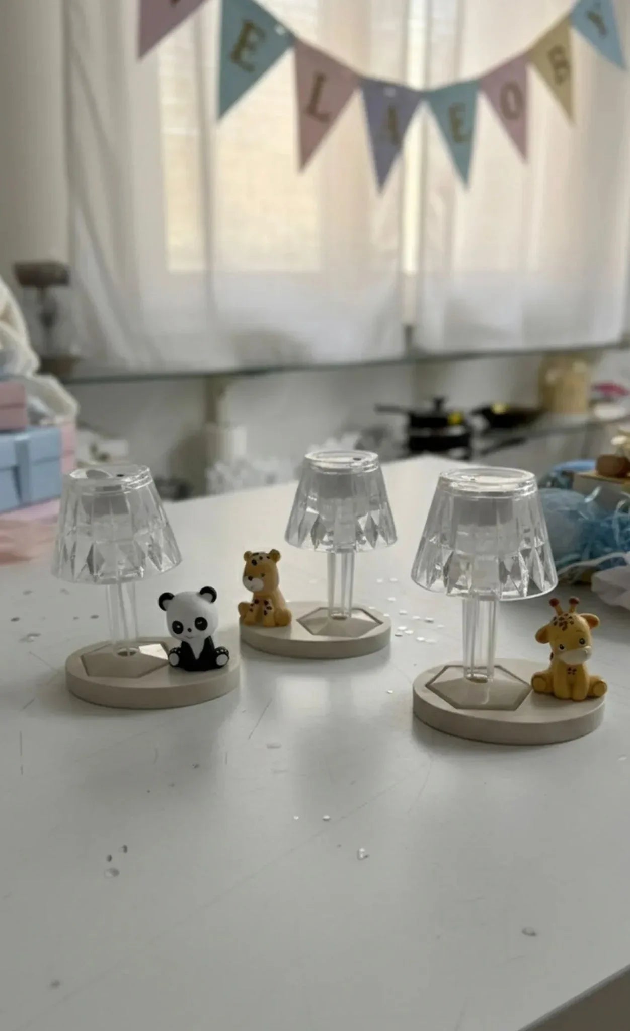 3 Pezzi Bomboniera Nascita Bimbo Bimba Lumetto LED Baby Zoo Plex e Legno - The King Luxury