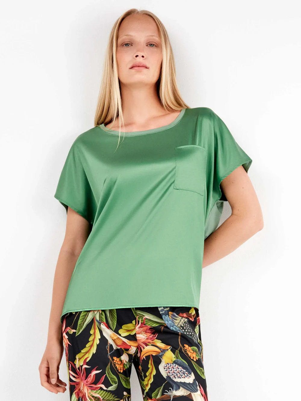 Pigiama Donna Gisela 2/20297U – Completo Satinato Lampone o Smeraldo in Raso e Viscosa