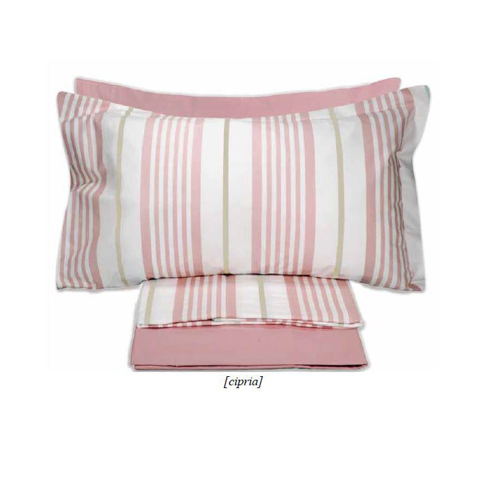 Completo lenzuola matrimoniale Vogue Maestri Cotonieri in puro cotone con lenzuolo sopra, sotto con angoli e 4 federe. Made in Italy