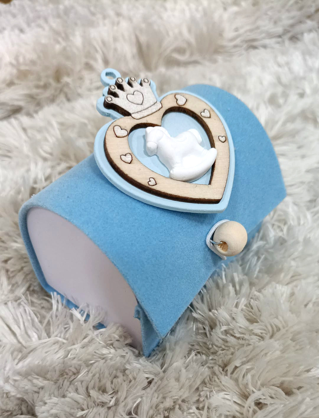 Scatolina Nascita Bimbo scrigno in velluto celeste con corona legno e cavallino gessetto