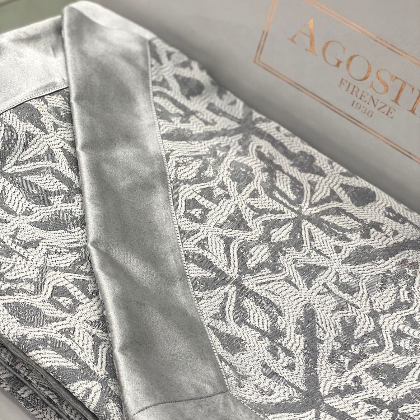 Copriletto Asia Agostini Firenze matrimoniale 270x270 cm, colore argento, 100% cotone, elegante e Made in Italy