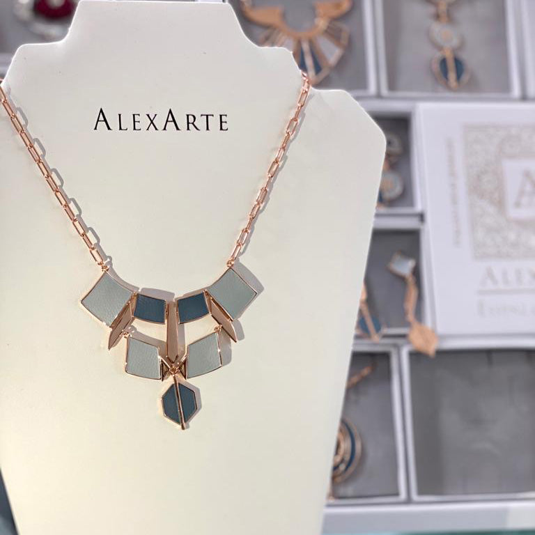 Collana Orbital Cristallo Alexarte, taglia unica, con cristalli, finitura artigianale, materiali anallergici e placcature in metalli nobili, made in Italy.