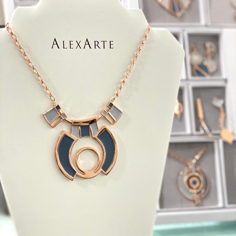 Collana Orbital Incanto Alexarte, taglia unica, in materiali anallergici rifiniti a mano, con cristalli e placcatura pregiata, confezione elegante, made in Italy.
