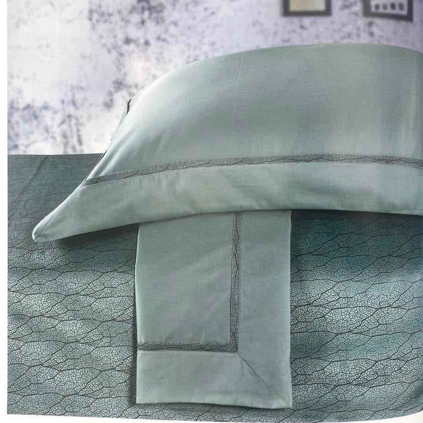 Completo lenzuola Nairobi matrimoniale in raso di cotone con 2 federe e lenzuolo con angoli, firmato Agostini Firenze, qualità Made in Italy.