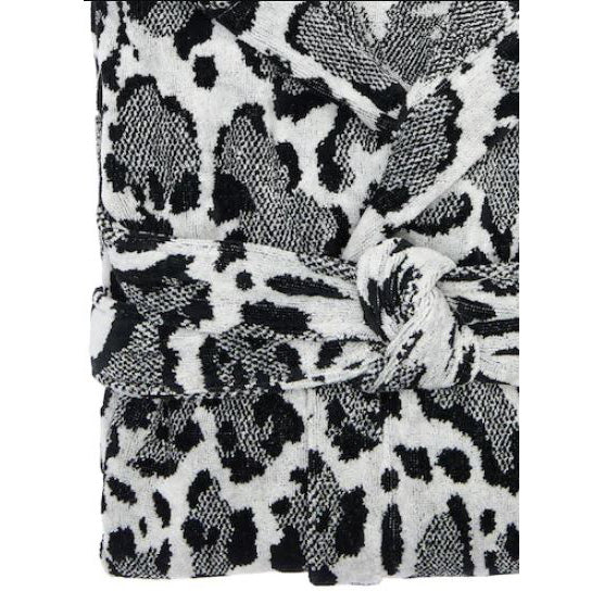 Accappatoio Linx Roberto Cavalli XXL in spugna di cotone marrone, fantasia animalier, con cappuccio, cintura e tasche, elegante e Made in Italy.