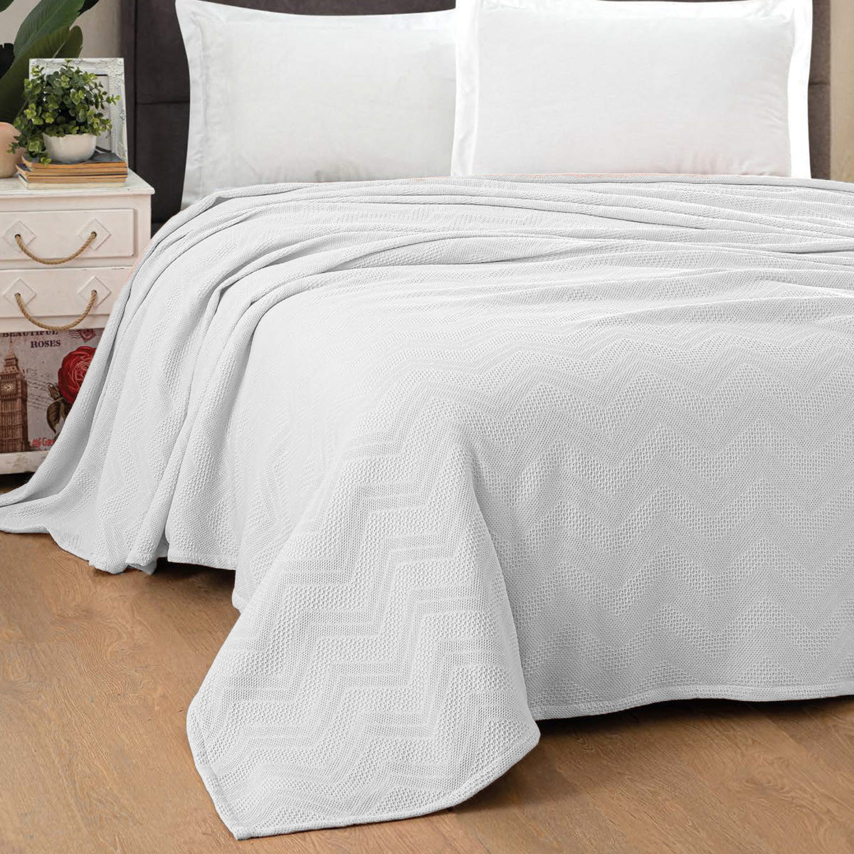 Copriletto singolo Maestri Cotonieri Zig Zag, misura 170x270 cm, 100% cotone, design geometrico moderno, tessuto Made in Italy.