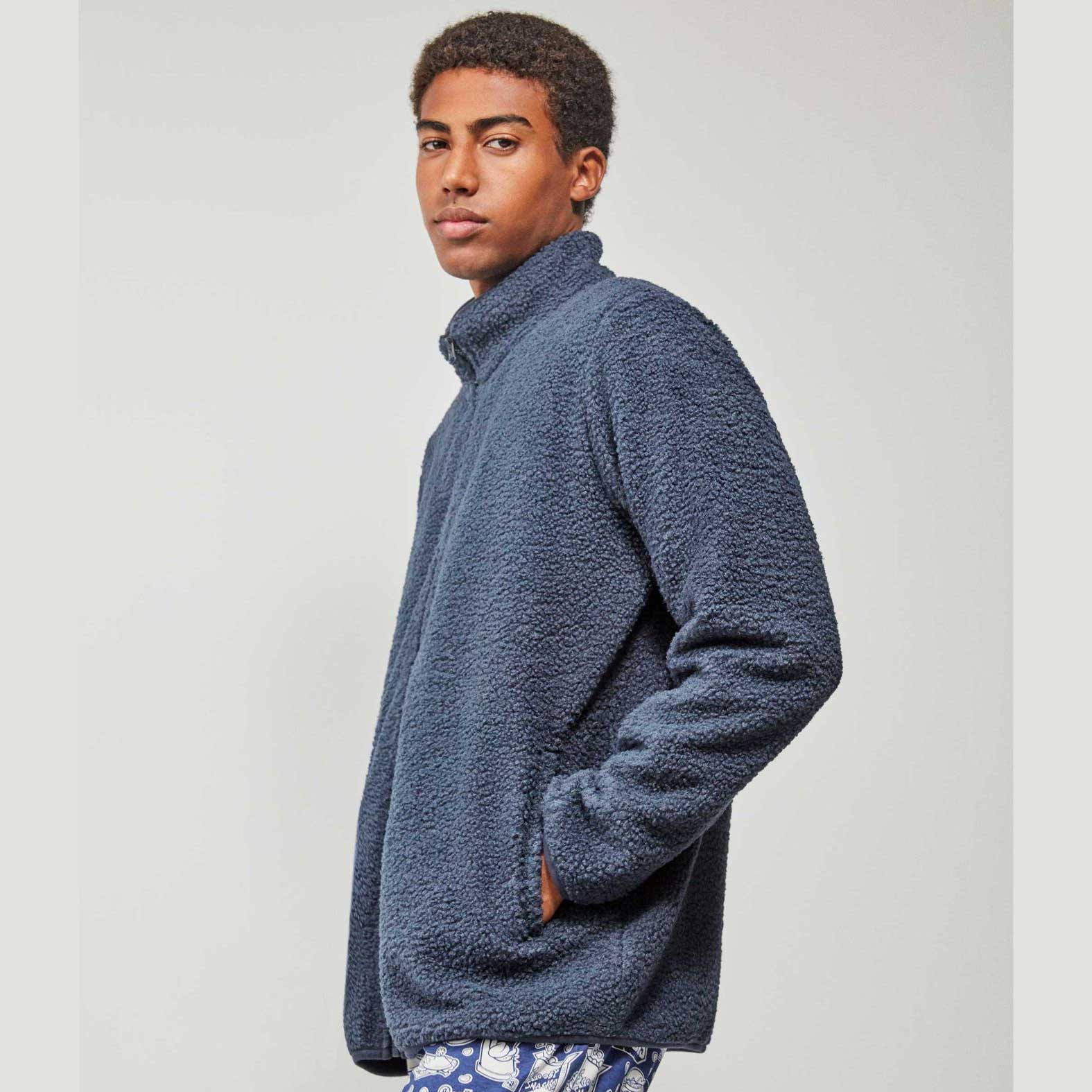 Giacca uomo modello Gisela 2/20248U S in tessuto montone e pile, con zip frontale e tasche laterali, stile casual invernale