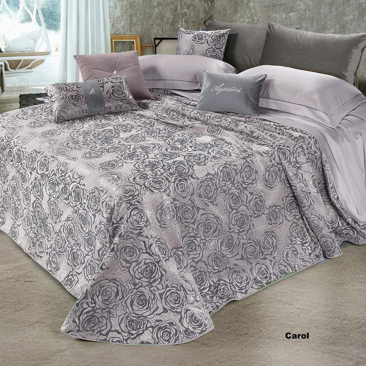 Completo lenzuola matrimoniale Agostini Carol in raso di cotone con 4 federe, lenzuolo con angoli e design elegante Made in Italy.