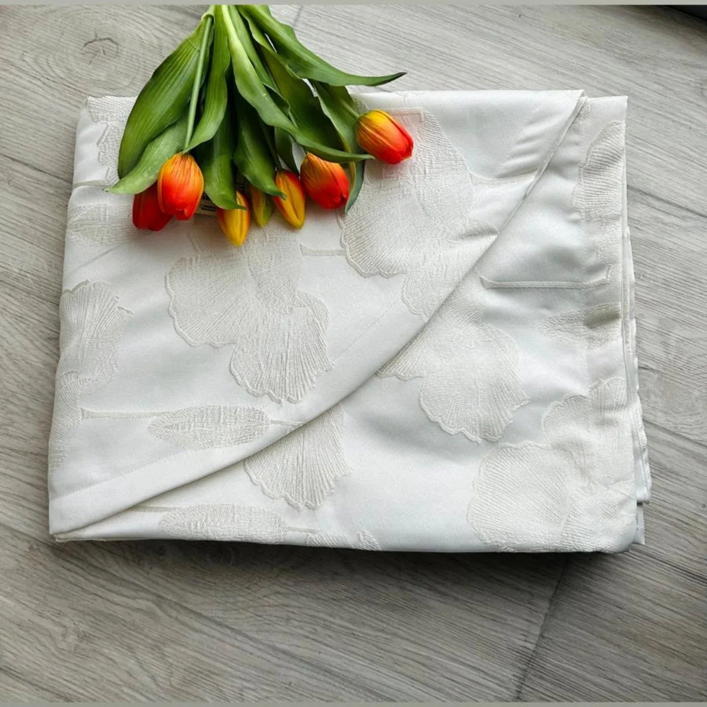 Copriletto Matrimoniale Alexander Tuscany Home Fiori – Jacquard 260x260 cm - The King Luxury