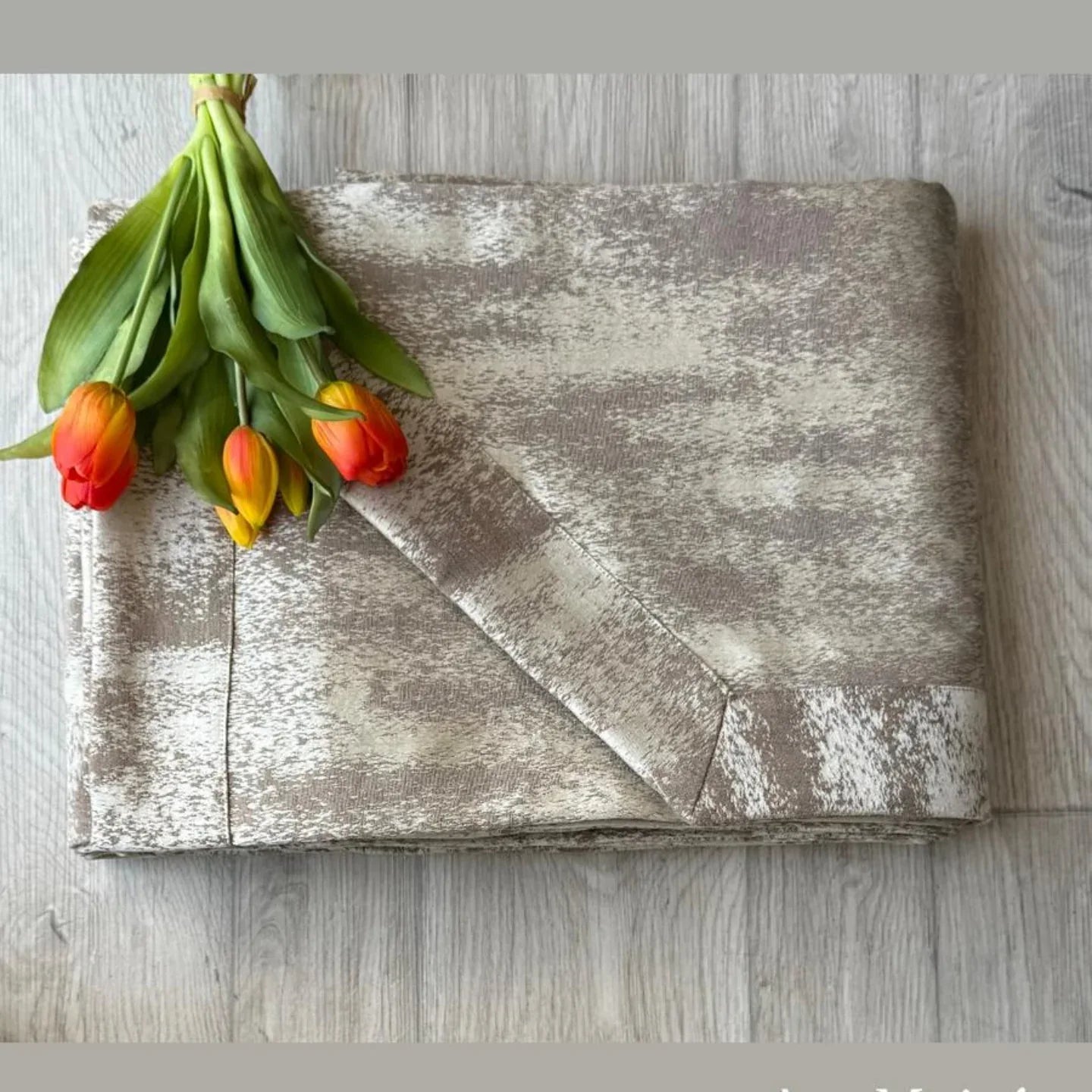 Copriletto Matrimoniale Alexander Tuscany Home Moiré – Jacquard 260x260 cm - The King Luxury