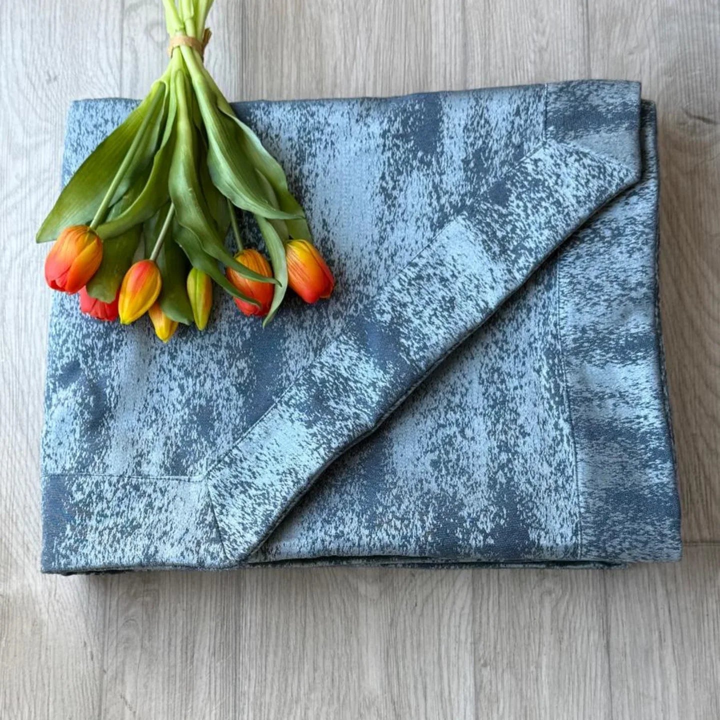 Copriletto Matrimoniale Alexander Tuscany Home Moiré – Jacquard 260x260 cm - The King Luxury