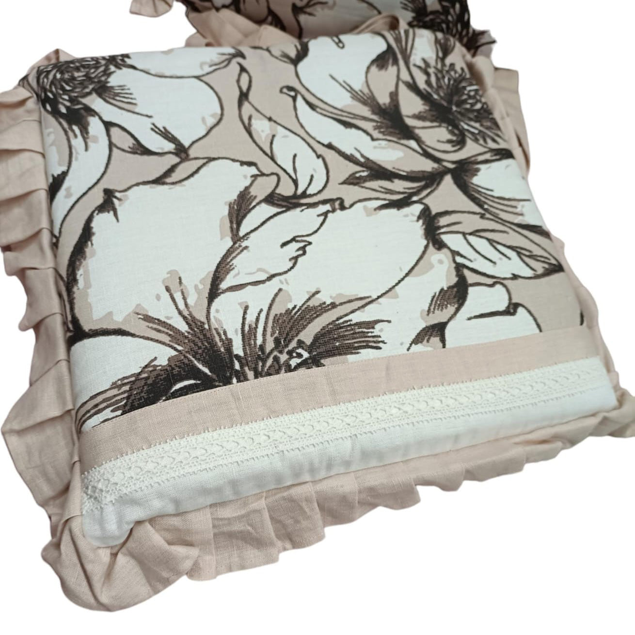 Set coprisedia Preziosa Rugiada 40x40 cm in cotone e lino, con frill, design elegante e romantico, lavabili a 40°, colori per tutte le stagioni.