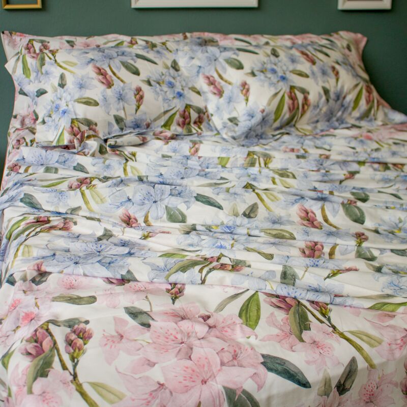 Completo lenzuola matrimoniale Himiko Maestri Cotonieri in puro cotone con lenzuolo sopra, sotto con angoli e federe 55x85. Made in Italy