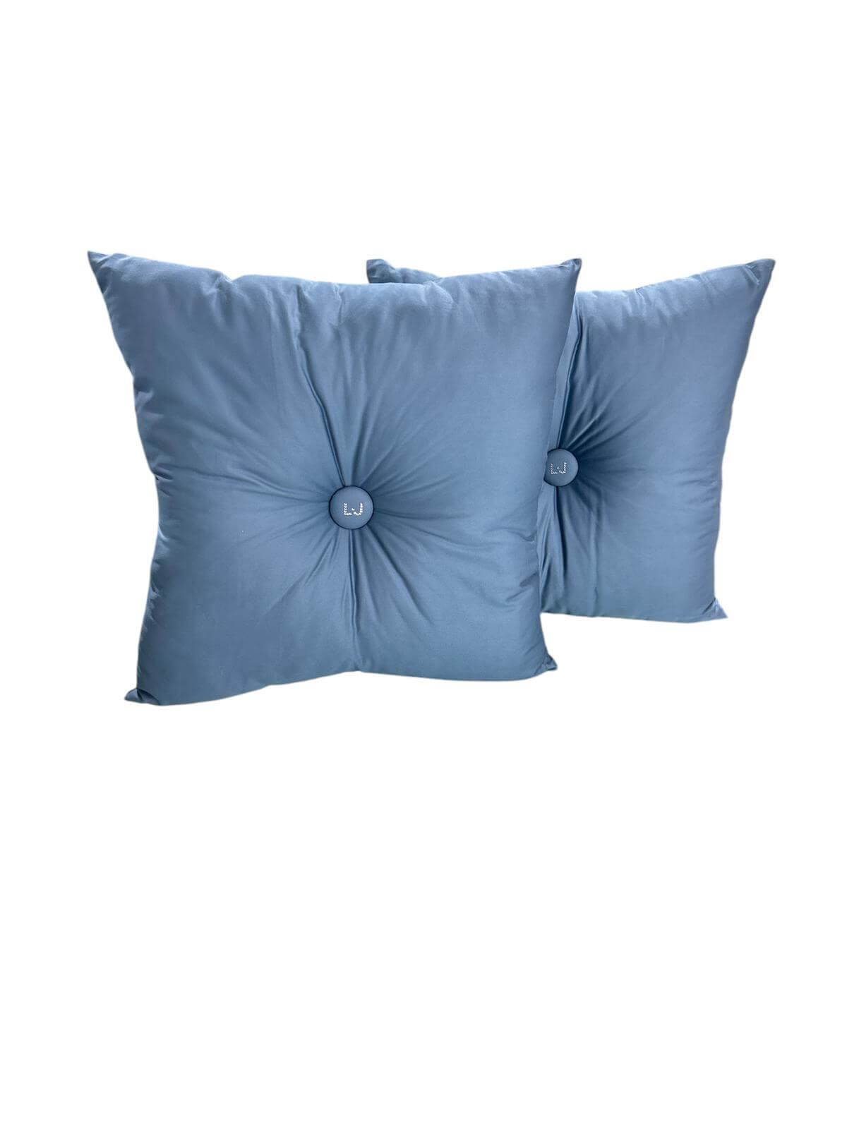 Cuscino arredo Liu Jo 40x40 cm in raso di cotone con bottone centrale decorativo, elegante e Made in Italy.