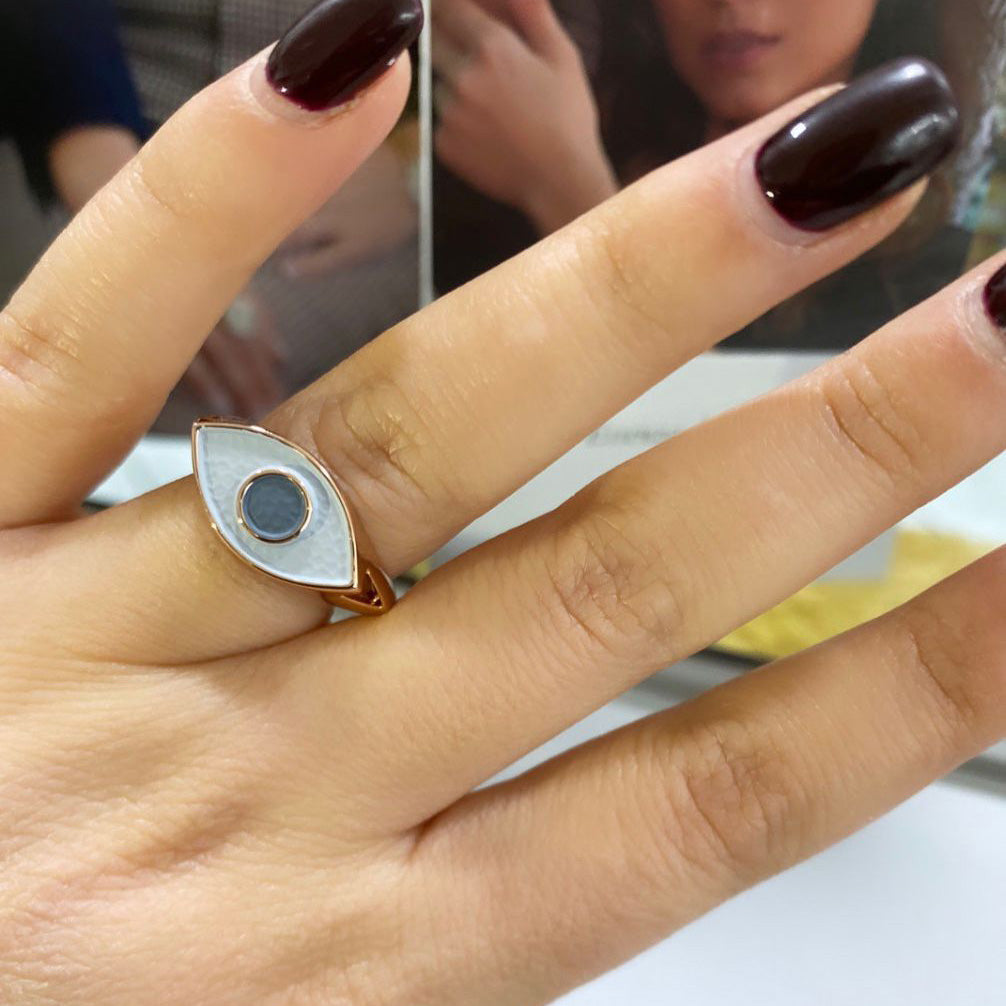 Anello Orbital Sguardo Alexarte, taglia unica, artigianale, con cristalli e resina, finiture oro e argento, ispirato al potere dello sguardo, Made in Italy.