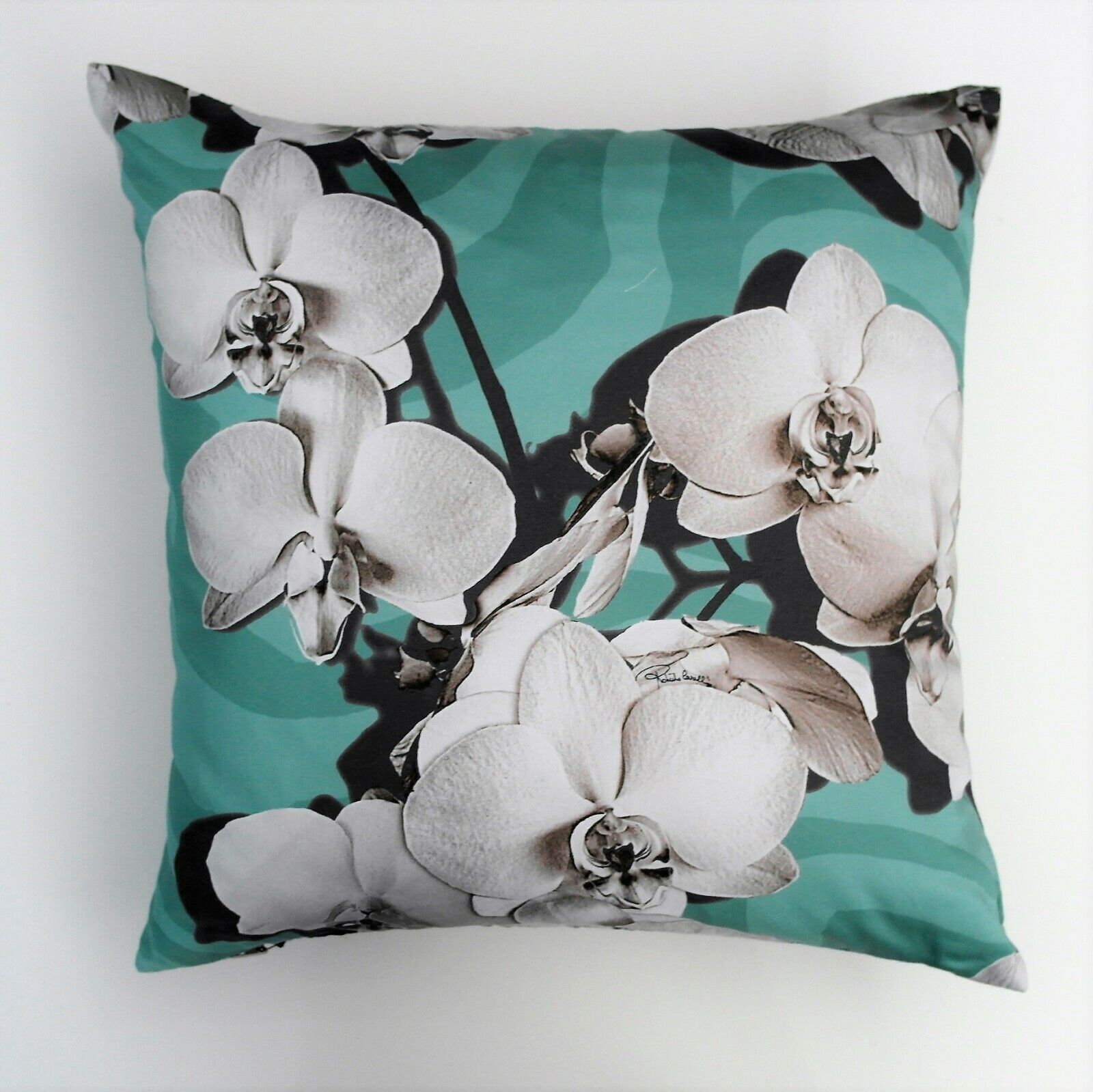 Cuscino arredo Roberto Cavalli Divine Orchid Acqua 40x40 cm in raso di cotone, imbottitura anallergica e confezione con logo. Made in Italy