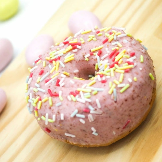 Confezione Donuts Papa Donuts gusto fragola, 6 pezzi da 220g, senza glutine e non fritti, confezionati singolarmente.