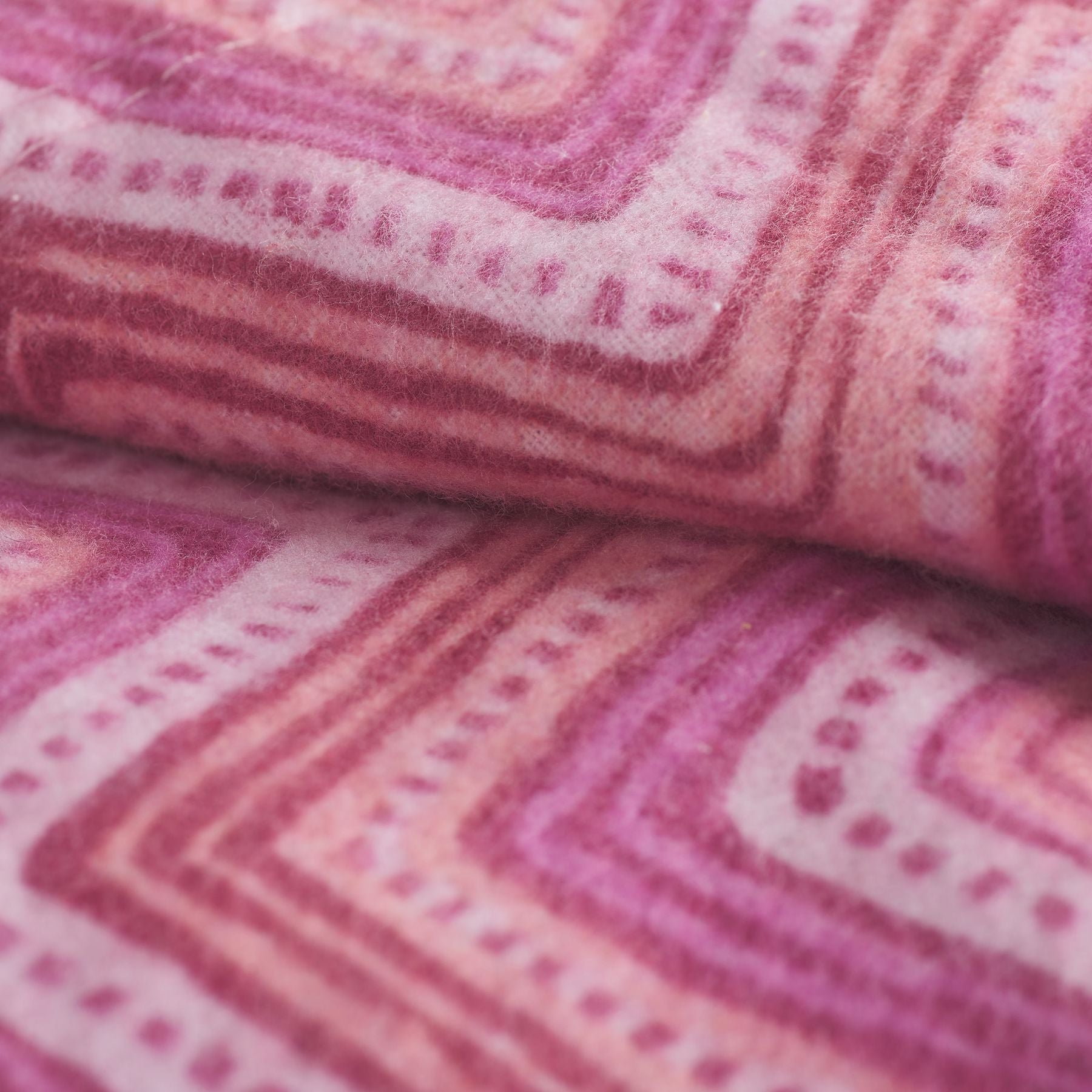 Completo lenzuola singolo Maè Via Roma 60 in cotone con motivo Chevron, lenzuolo con elastici e federa coordinata