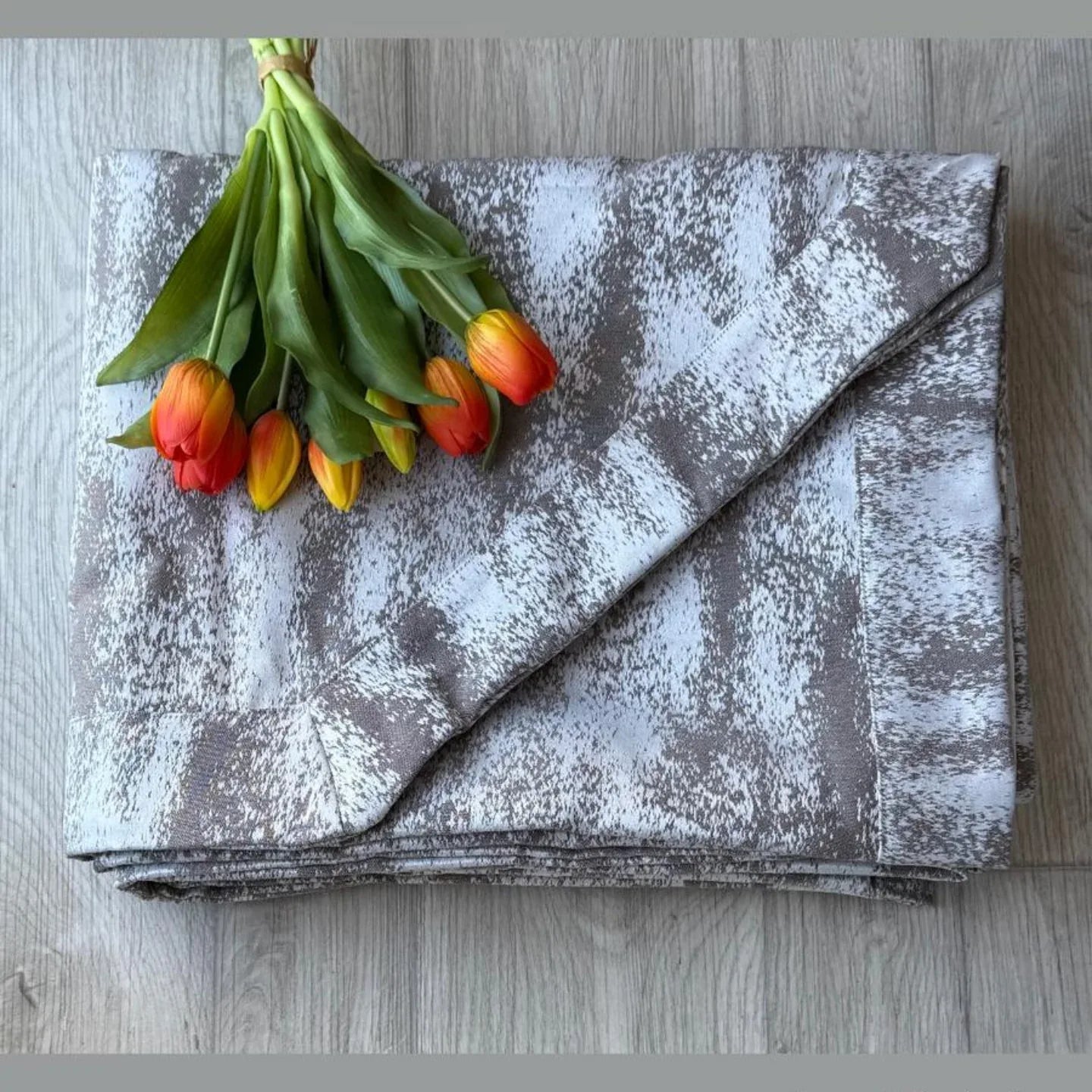 Copriletto Matrimoniale Alexander Tuscany Home Moiré – Jacquard 260x260 cm - The King Luxury