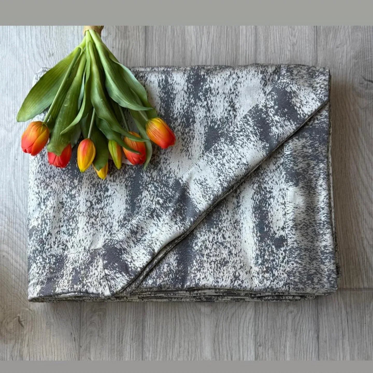 Copriletto Matrimoniale Alexander Tuscany Home Moiré – Jacquard 260x260 cm - The King Luxury