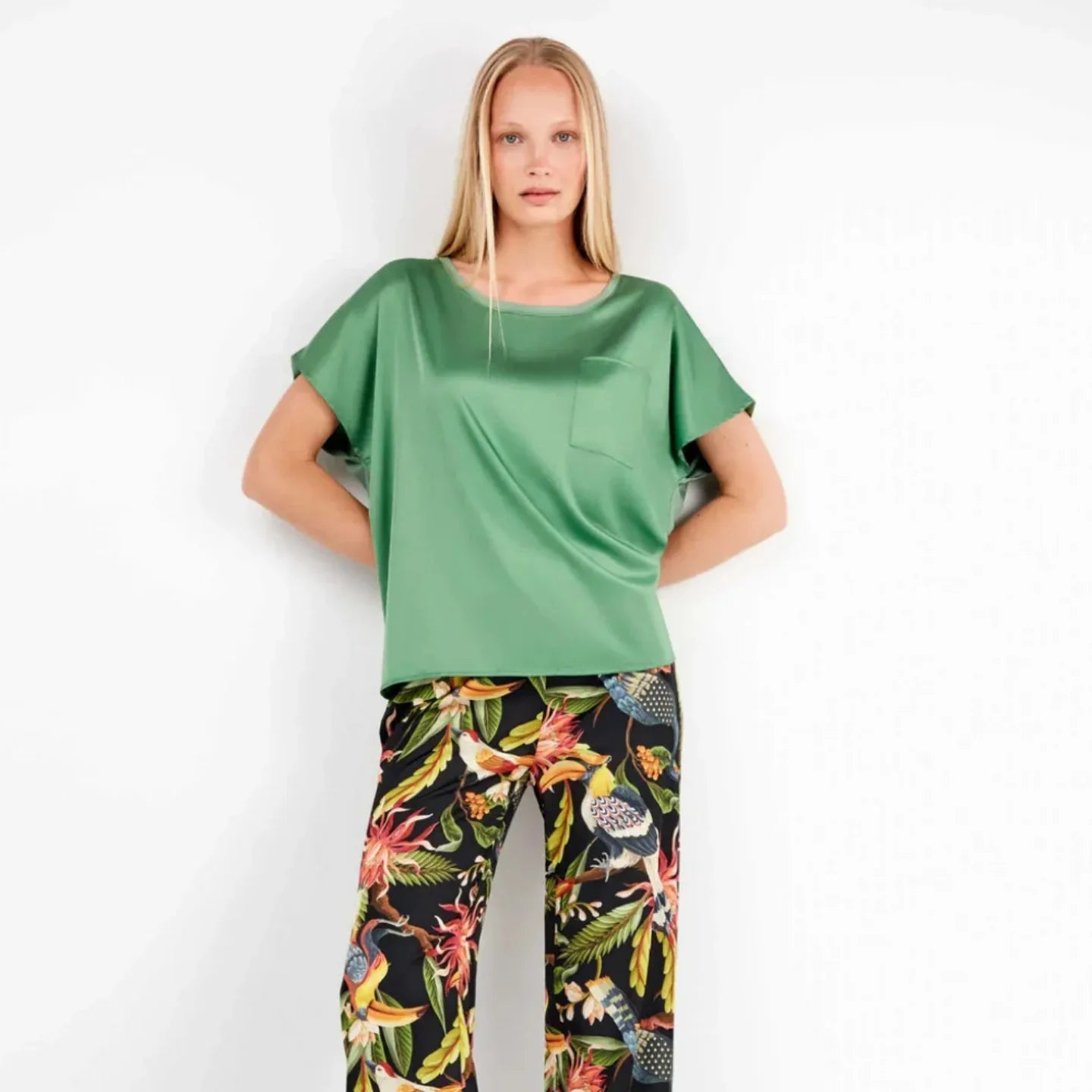 Pigiama Donna Gisela 2/20297U – Completo Satinato Lampone o Smeraldo in Raso e Viscosa - The King Luxury