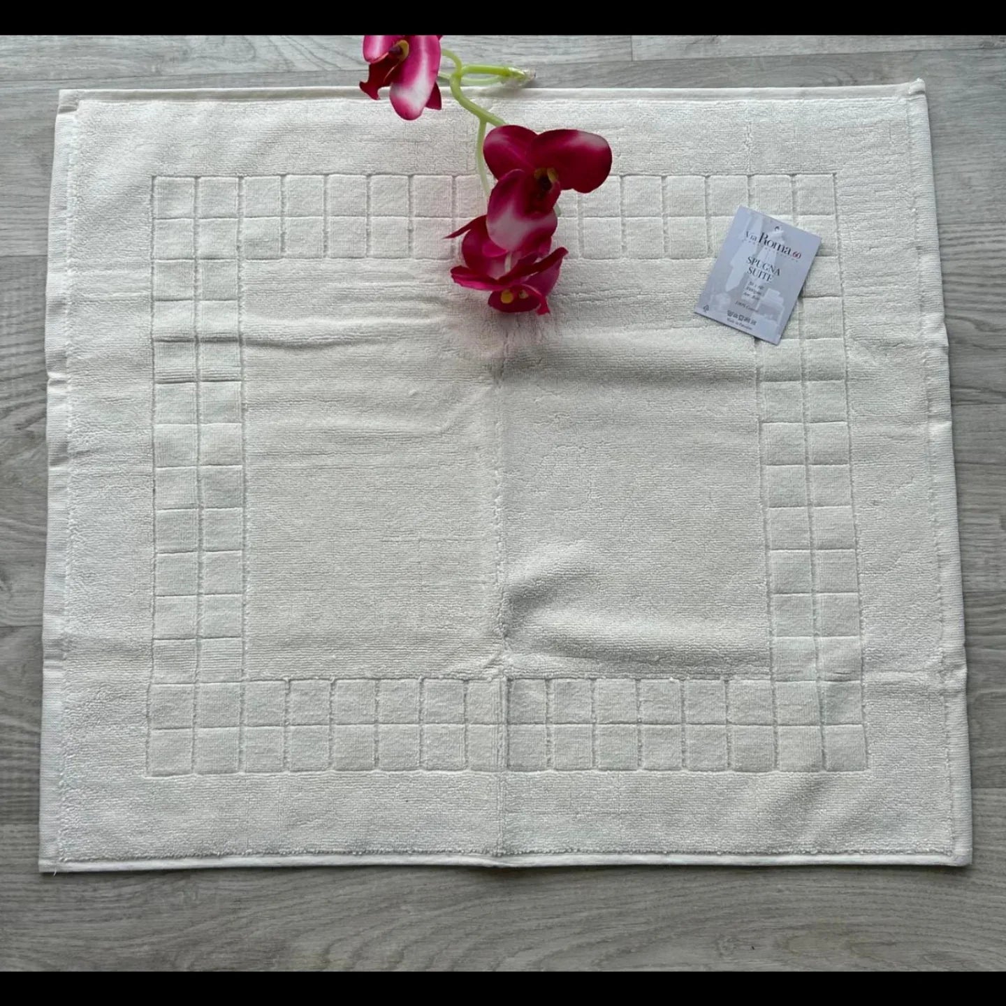 Tappeto Bagno Box Via Roma 60 – Spugna di Cotone Extra Soffice 50x70 cm - The King Luxury