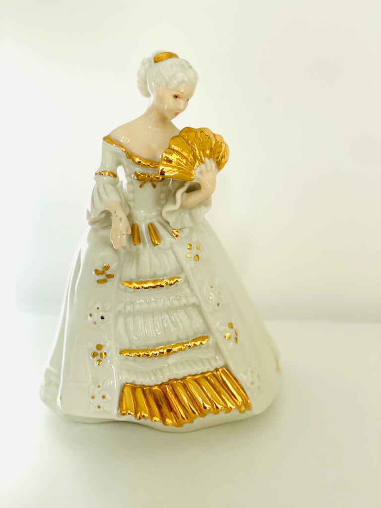 Dama De Gregorio Creazioni Con ventaglio  Capodimonte Napoletano