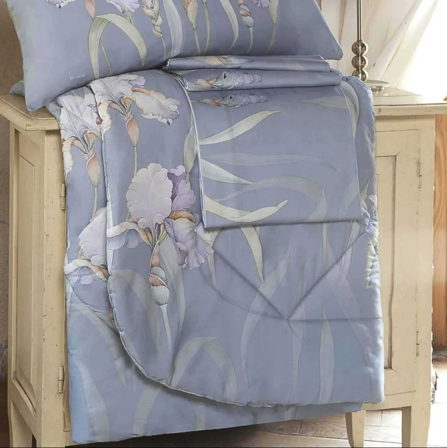 Completo Lenzuola Matrimoniale Lily in Raso di Cotone 300TC – Tessitura Randi - The King Luxury